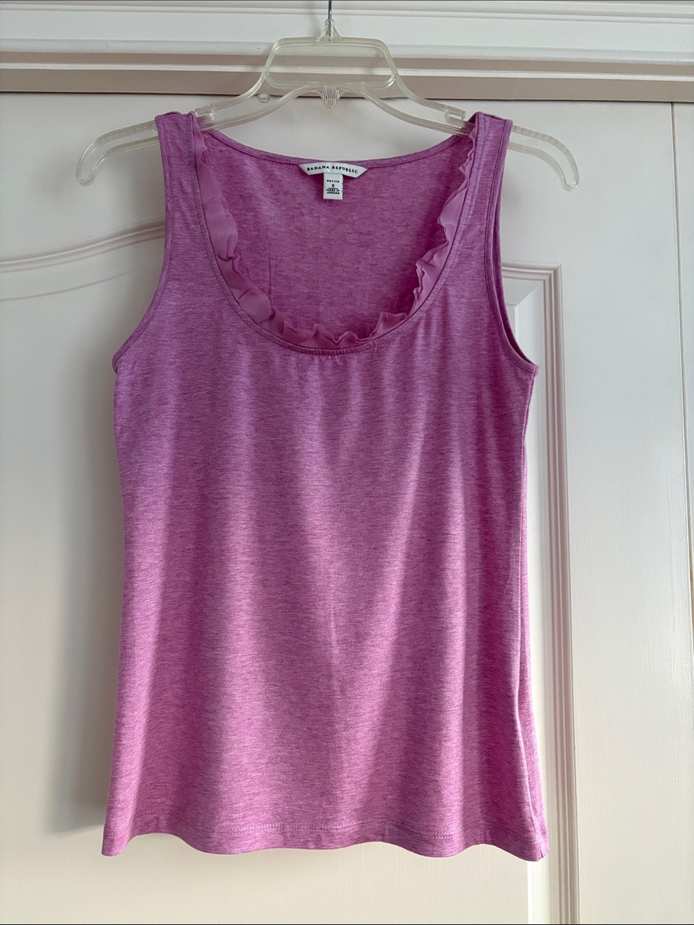 BANANA REPUBLIC SLEEVELESS TOP SIZE SMALL